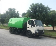 Xe ô tô quét đường hino 3 khối